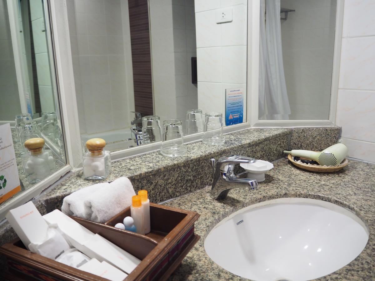 Charoen Thani Hotel, 4* קון קאן