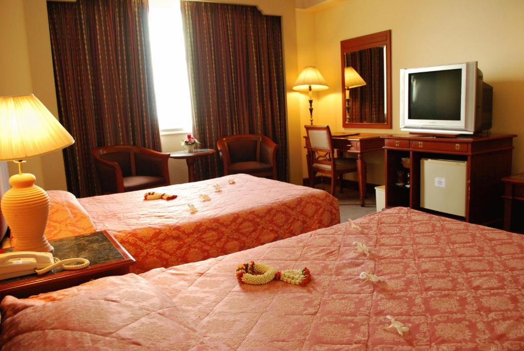 מלון Charoen Thani Hotel, קון קאן