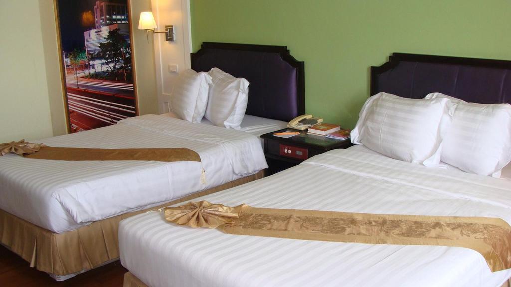 Charoen Thani Hotel, 4* קון קאן