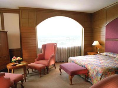 Hotel Charoen Thani Hotel, 4*