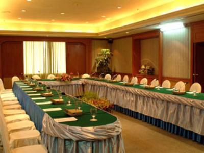 מלון Charoen Thani Hotel, קון קאן