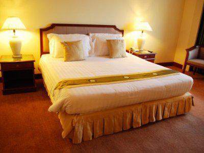 Hotel Charoen Thani Hotel,